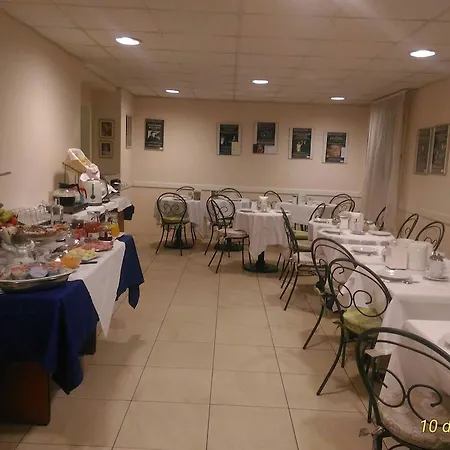 Cityhotel Cristina Hotel 3*
