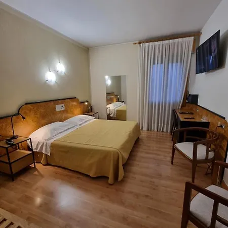 Hotel Cityhotel Cristina 3*