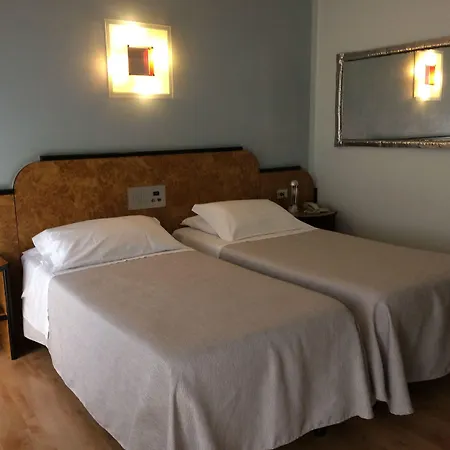 호텔 Cityhotel Cristina 3*