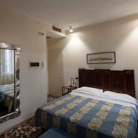 Cityhotel Cristina 호텔